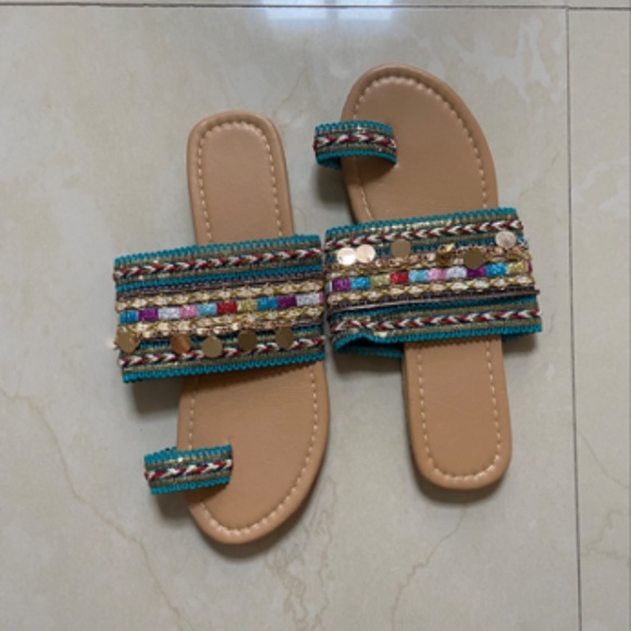 Summer sandals - Picture 3 of 3